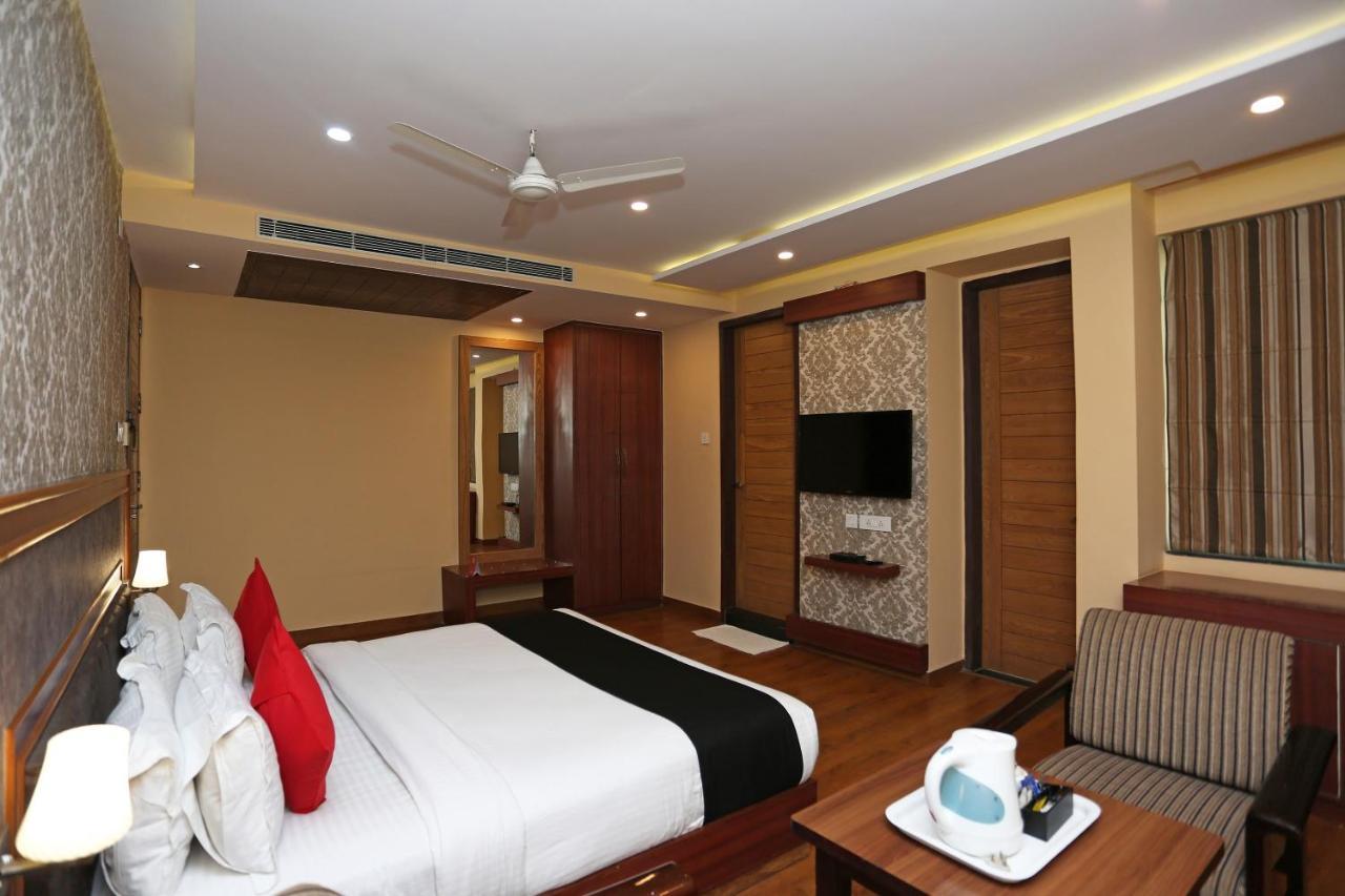 Capital O 4535 Uma Palace 3*